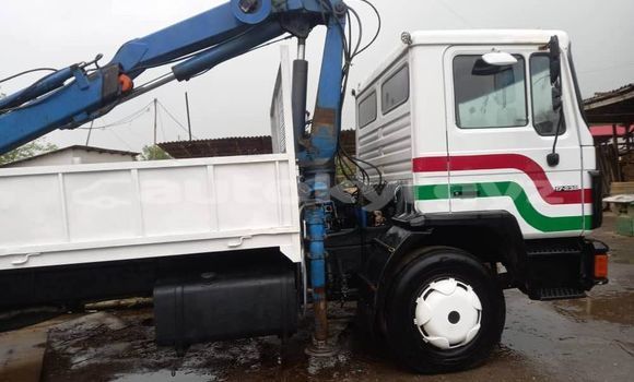 Buy Used Ford AEV AMBULANCE White Truck in Ak–Terek in Issyk-Kul Buy Used Ford AEV AMBULANCE White Truck in Ak–Terek in Issyk-Kul