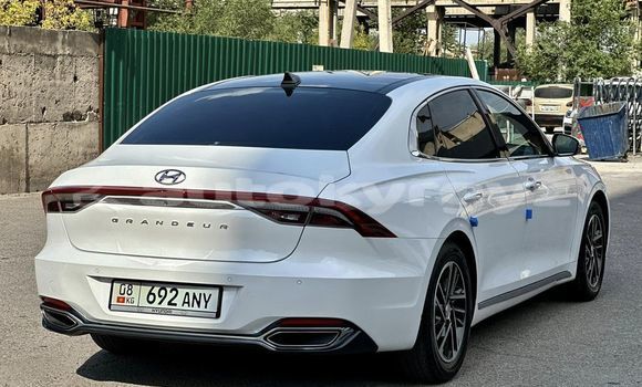 Buy Used Hyundai Grandeur White Car in Ala Buka in Jalal-Abad Buy Used Hyundai Grandeur White Car in Ala Buka in Jalal-Abad