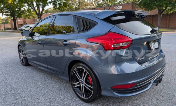 Buy Used Ford Focus Blue Car in Bishkek in Bishkek Buy Used Ford Focus Blue Car in Bishkek in Bishkek