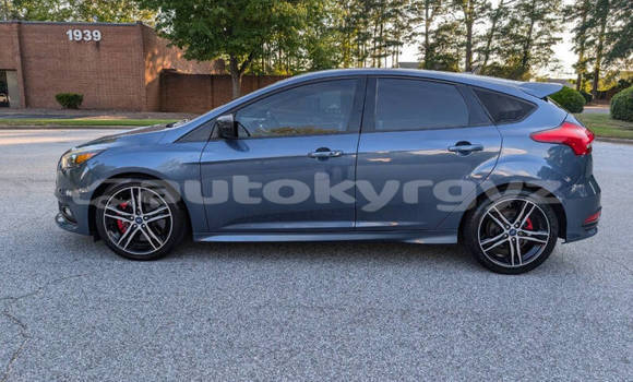 Buy Used Ford Focus Blue Car in Bishkek in Bishkek Buy Used Ford Focus Blue Car in Bishkek in Bishkek