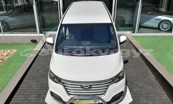 Buy Used Hyundai H1 White Car in Bishkek in Bishkek Buy Used Hyundai H1 White Car in Bishkek in Bishkek