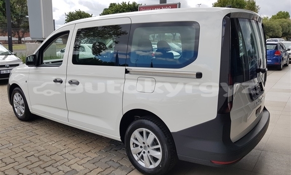Buy Used Volkswagen Caddy White Car in Bishkek in Bishkek Buy Used Volkswagen Caddy White Car in Bishkek in Bishkek