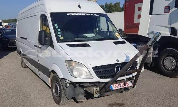 Buy Used Mercedes-Benz C180 COUPE White Car in At–Bashi in Naryn Buy Used Mercedes-Benz C180 COUPE White Car in At–Bashi in Naryn