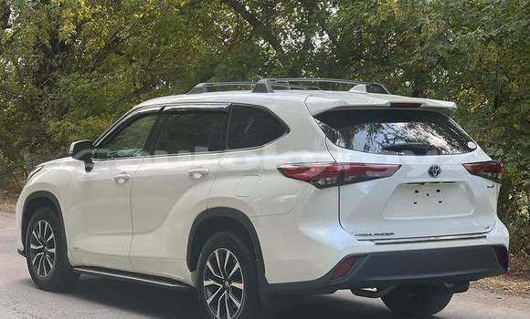 Buy Used Toyota Highlander White Car in Ala Buka in Jalal-Abad Buy Used Toyota Highlander White Car in Ala Buka in Jalal-Abad