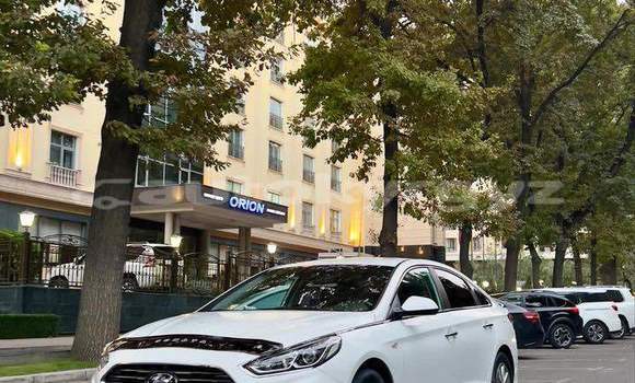 Buy Used Hyundai Sonata White Car in Ananyevo in Issyk-Kul Buy Used Hyundai Sonata White Car in Ananyevo in Issyk-Kul