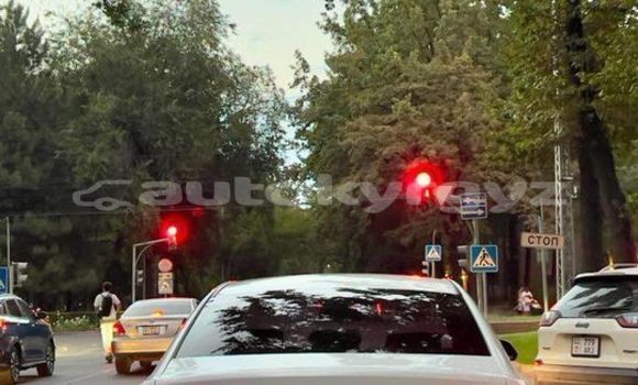 Buy Used Hyundai Sonata White Car in Ananyevo in Issyk-Kul Buy Used Hyundai Sonata White Car in Ananyevo in Issyk-Kul