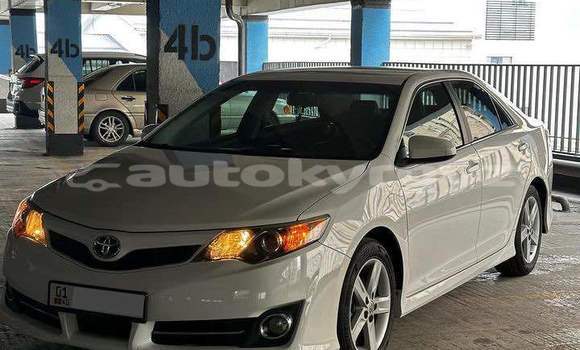 Buy Used Toyota Camry White Car in Balykchy in Issyk-Kul Buy Used Toyota Camry White Car in Balykchy in Issyk-Kul
