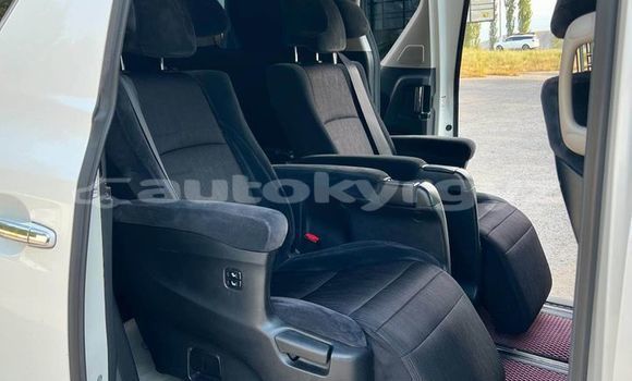Buy Used Toyota Vellfire White Car in Ala Buka in Jalal-Abad Buy Used Toyota Vellfire White Car in Ala Buka in Jalal-Abad