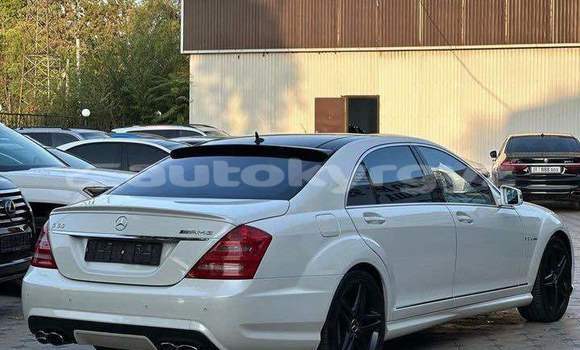 Buy Used Mercedes-Benz 250 White Car in Ala Buka in Jalal-Abad Buy Used Mercedes-Benz 250 White Car in Ala Buka in Jalal-Abad