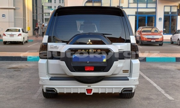 Buy Used Mitsubishi Pajero White Car in Bishkek in Bishkek Buy Used Mitsubishi Pajero White Car in Bishkek in Bishkek