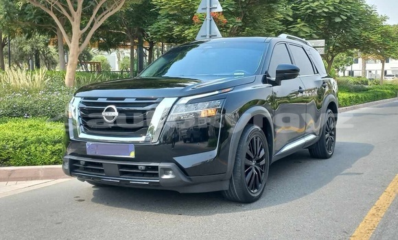 Buy Used Nissan Pathfinder Black Car in Bishkek in Bishkek Buy Used Nissan Pathfinder Black Car in Bishkek in Bishkek