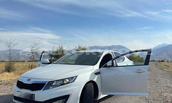 Buy Used Kia K5 White Car in At–Bashi in Naryn