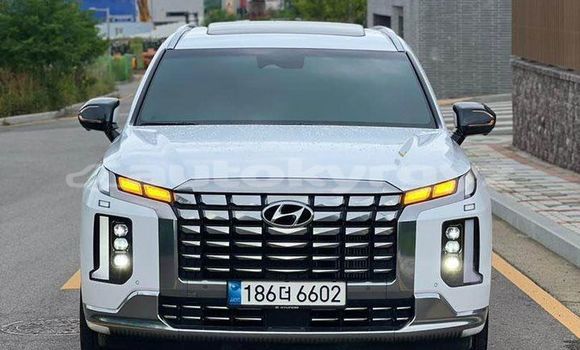 Buy Used Hyundai Marcia White Car in Ala Buka in Jalal-Abad Buy Used Hyundai Marcia White Car in Ala Buka in Jalal-Abad