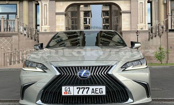 Buy Used Lexus ES Black Car in Balykchy in Issyk-Kul