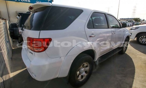 Buy Import Toyota Fortuner White Car in Import - Dubai in Batken Buy Import Toyota Fortuner White Car in Import - Dubai in Batken