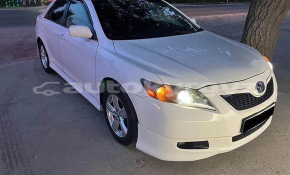 Buy Used Toyota Camry White Car in Balykchy in Issyk-Kul Buy Used Toyota Camry White Car in Balykchy in Issyk-Kul