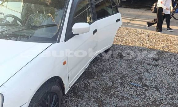 Buy Used Honda Civic White Car in Ananyevo in Issyk-Kul Buy Used Honda Civic White Car in Ananyevo in Issyk-Kul