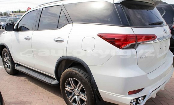 Buy Import Toyota Fortuner White Car in Import - Dubai in Batken Buy Import Toyota Fortuner White Car in Import - Dubai in Batken