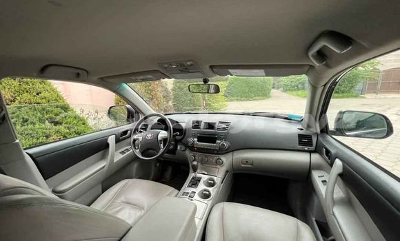 Buy Used Toyota Highlander Other Car in Balykchy in Issyk-Kul Buy Used Toyota Highlander Other Car in Balykchy in Issyk-Kul