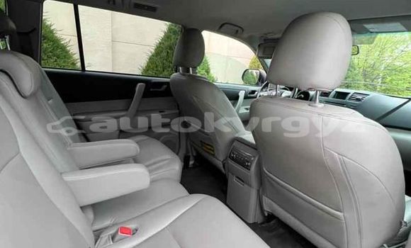 Buy Used Toyota Highlander Other Car in Balykchy in Issyk-Kul Buy Used Toyota Highlander Other Car in Balykchy in Issyk-Kul