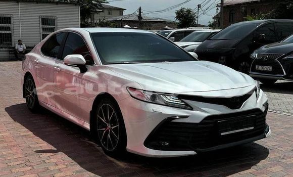 Buy Used Toyota Camry White Car in At–Bashi in Naryn Buy Used Toyota Camry White Car in At–Bashi in Naryn
