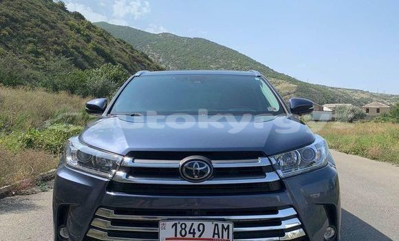 Buy Used Toyota Highlander Other Car in Balykchy in Issyk-Kul