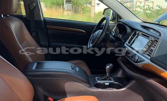 Buy Used Toyota Highlander Other Car in Balykchy in Issyk-Kul Buy Used Toyota Highlander Other Car in Balykchy in Issyk-Kul