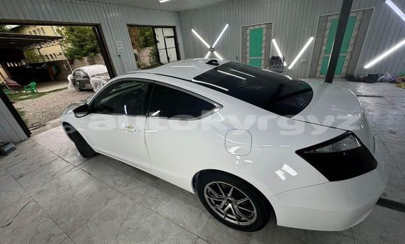 Buy Used Honda Accord White Car in Barskoon in Issyk-Kul Buy Used Honda Accord White Car in Barskoon in Issyk-Kul