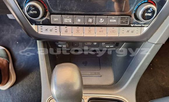 Buy Used Hyundai Sonata Other Car in Balykchy in Issyk-Kul Buy Used Hyundai Sonata Other Car in Balykchy in Issyk-Kul