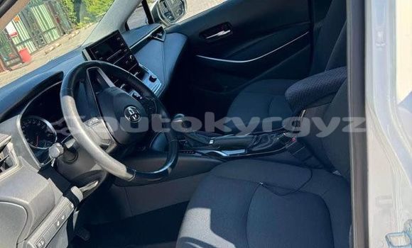 Buy Used Toyota Corolla White Car in Ananyevo in Issyk-Kul Buy Used Toyota Corolla White Car in Ananyevo in Issyk-Kul