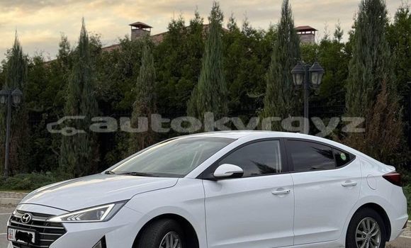 Buy Used Hyundai Avante White Car in Balykchy in Issyk-Kul Buy Used Hyundai Avante White Car in Balykchy in Issyk-Kul