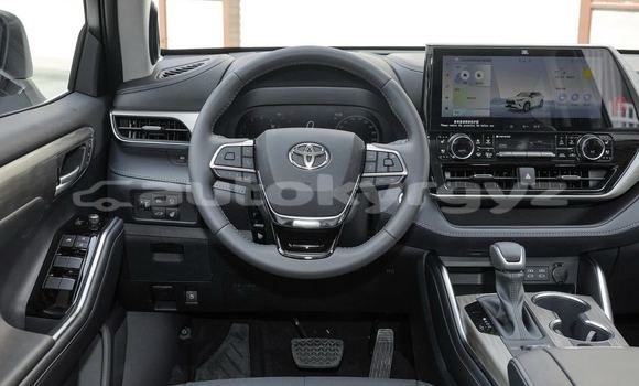 Buy New Toyota Highlander White Car in Bishkek in Bishkek Buy New Toyota Highlander White Car in Bishkek in Bishkek