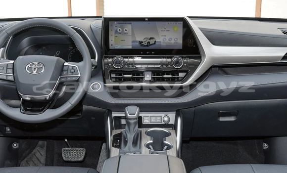 Buy New Toyota Highlander White Car in Bishkek in Bishkek Buy New Toyota Highlander White Car in Bishkek in Bishkek