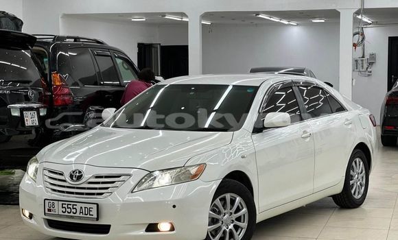 Buy Used Toyota Camry White Car in Balykchy in Issyk-Kul Buy Used Toyota Camry White Car in Balykchy in Issyk-Kul
