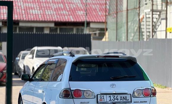 Buy Used Toyota Caldina White Car in Balykchy in Issyk-Kul Buy Used Toyota Caldina White Car in Balykchy in Issyk-Kul