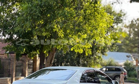 Buy Used Mercedes-Benz W123 White Car in Ananyevo in Issyk-Kul Buy Used Mercedes-Benz W123 White Car in Ananyevo in Issyk-Kul