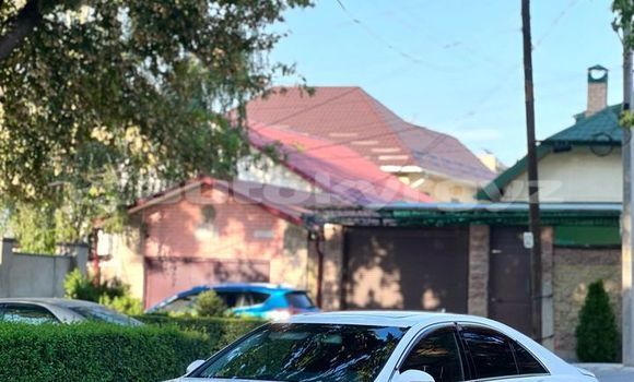 Buy Used Mercedes-Benz W123 White Car in Ananyevo in Issyk-Kul Buy Used Mercedes-Benz W123 White Car in Ananyevo in Issyk-Kul