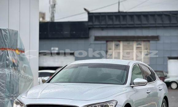 Buy Used Hyundai Grandeur Black Car in Ananyevo in Issyk-Kul