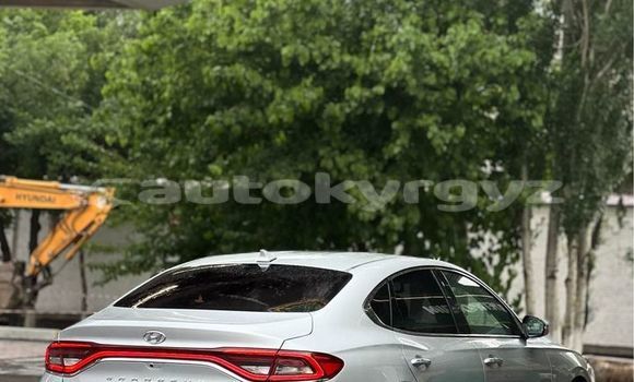 Buy Used Hyundai Centennial White Car in Ananyevo in Issyk-Kul Buy Used Hyundai Centennial White Car in Ananyevo in Issyk-Kul