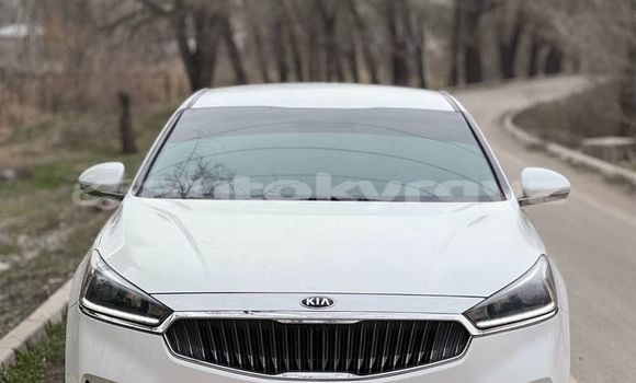 Buy Used Kia K7 White Car in Ala Buka in Jalal-Abad