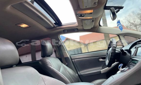 Buy Used Toyota Prius White Car in Ananyevo in Issyk-Kul Buy Used Toyota Prius White Car in Ananyevo in Issyk-Kul
