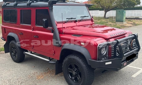 Buy Used Land Rover Defender Red Car in Barskoon in Issyk-Kul
