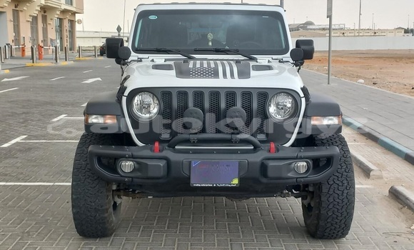 Buy Used Jeep Wrangler White Car in Bishkek in Bishkek Buy Used Jeep Wrangler White Car in Bishkek in Bishkek
