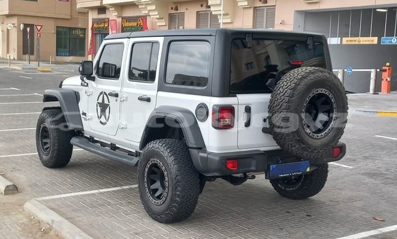 Buy Used Jeep Wrangler White Car in Bishkek in Bishkek Buy Used Jeep Wrangler White Car in Bishkek in Bishkek