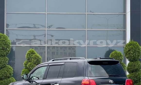 Buy Used Toyota Land Cruiser Black Car in Bishkek in Bishkek Buy Used Toyota Land Cruiser Black Car in Bishkek in Bishkek