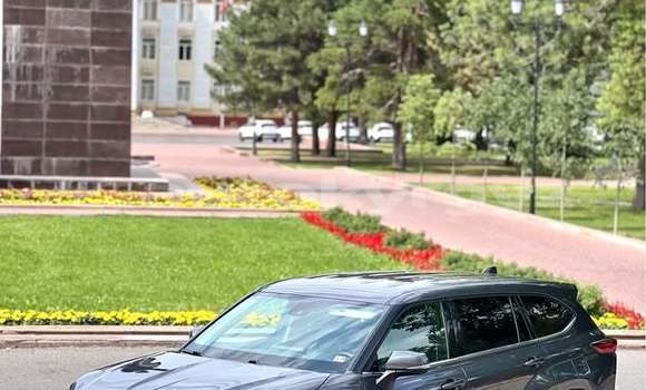 Buy Used Toyota Highlander Other Car in Bishkek in Bishkek Buy Used Toyota Highlander Other Car in Bishkek in Bishkek