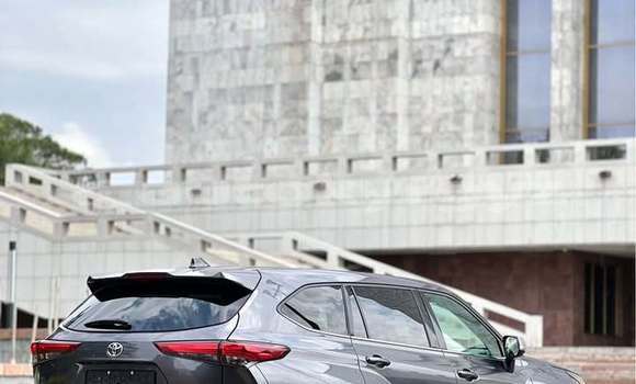 Buy Used Toyota Highlander Other Car in Bishkek in Bishkek Buy Used Toyota Highlander Other Car in Bishkek in Bishkek