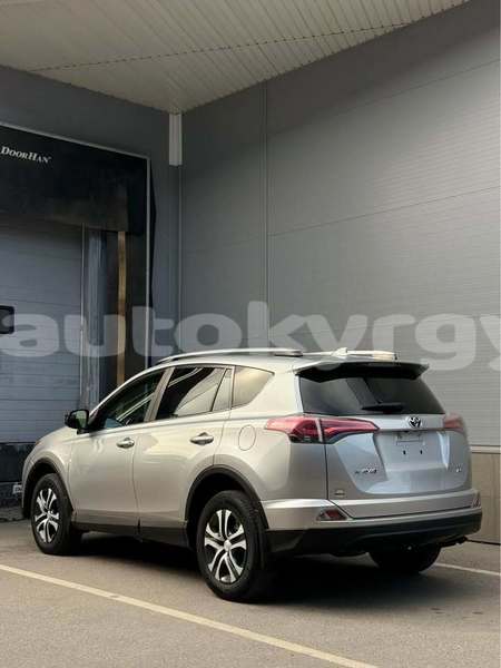 Big with watermark toyota rav4 bishkek bishkek 5364
