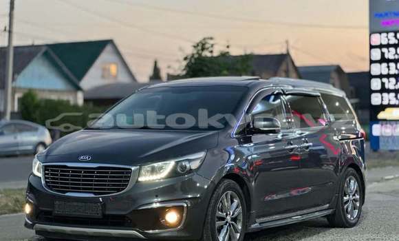Buy Used Kia Carnival Black Car in Bishkek in Bishkek