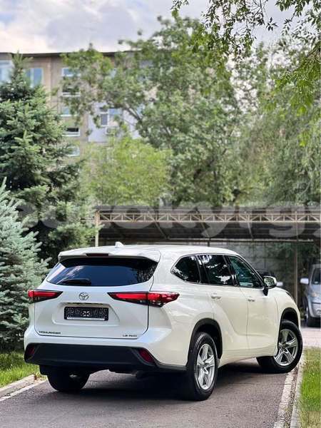 Big with watermark toyota highlander bishkek bishkek 5369